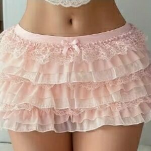 Lace Ruffle Pink Shorts